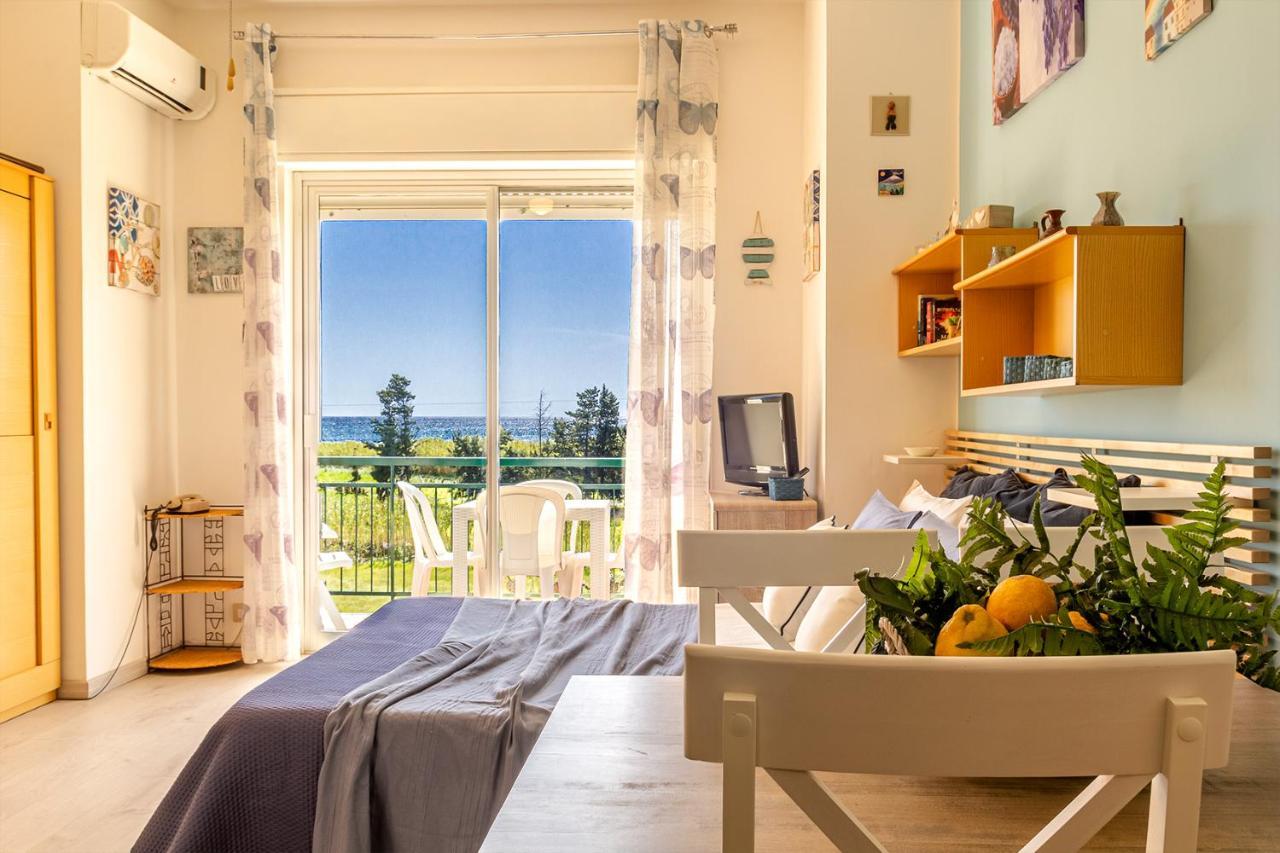 Studio Coral View Giardini Naxos Ngoại thất bức ảnh