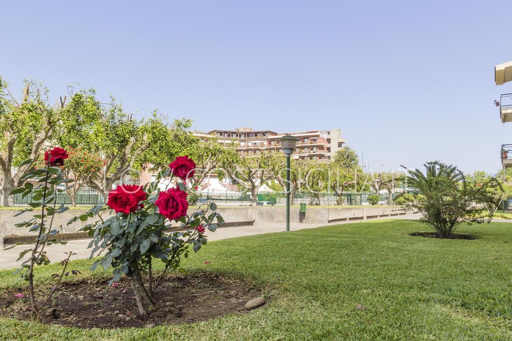 Studio Coral View Giardini Naxos Ngoại thất bức ảnh